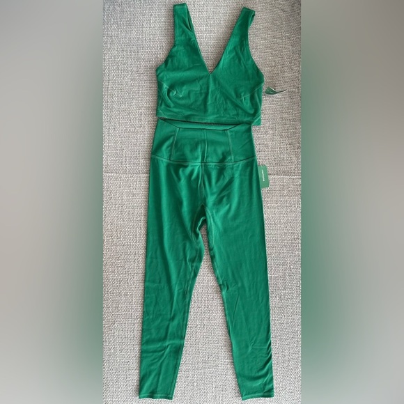 Free People Movement Workout Set Green Crop Top & Leggings– Size Small– BNWT - Picture 16 of 16